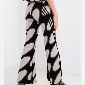 adidas patterned flare leggings yoga pants